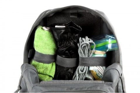 Large-Accessory-Loop-Dapper-Vecro-Attachment-Organizer-Paracord-first-aid-bag-and-cleaning-rag-600x400